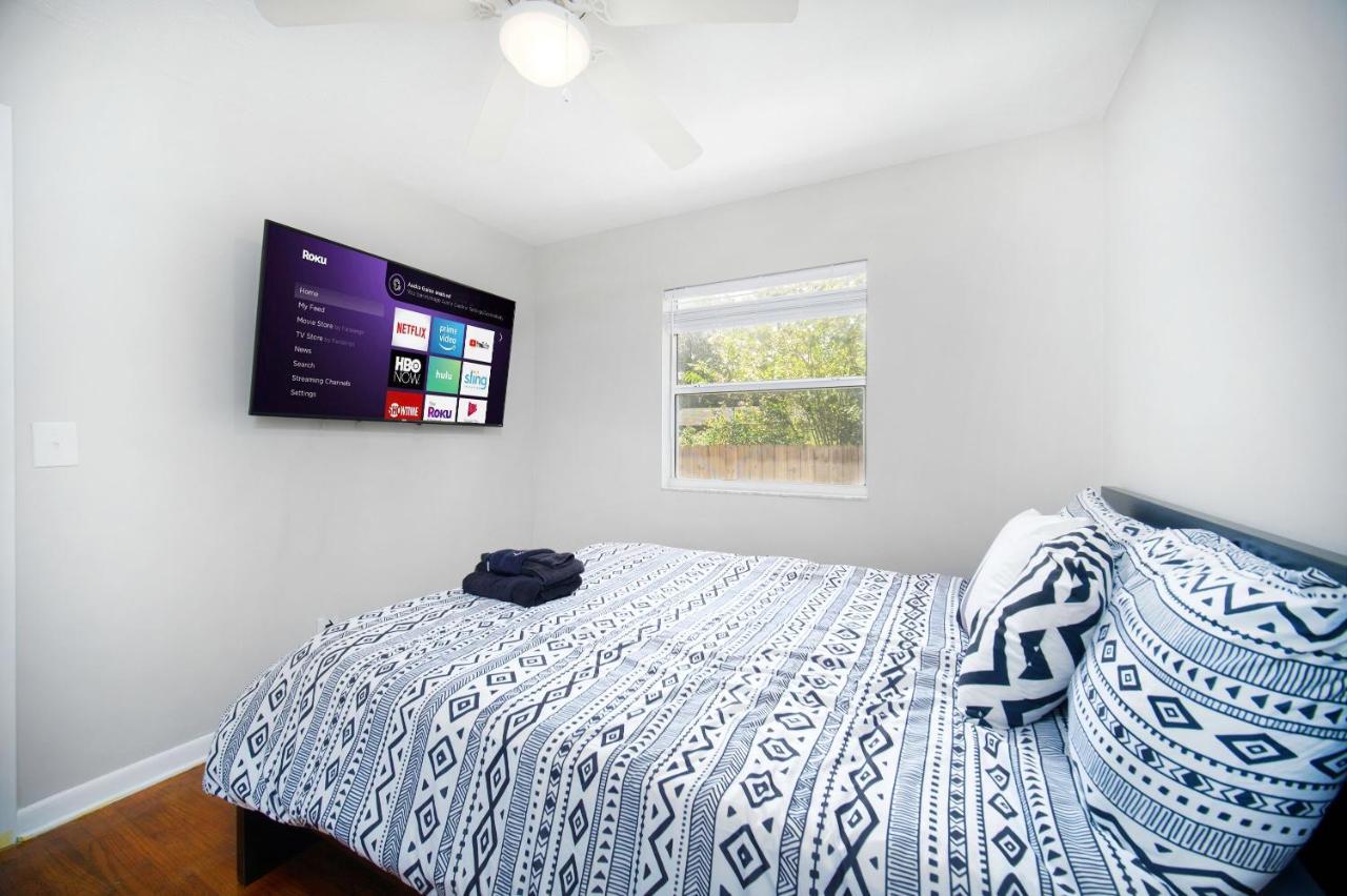 King Bedroom 2Bed1Bath Sleeps 4 Close To Town Center Downtown Beach Mayo Clinic Jacksonville Exterior foto